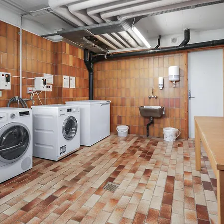Dejlig Til 4 Personer Pa 1 Sal Sj3229 Apartman