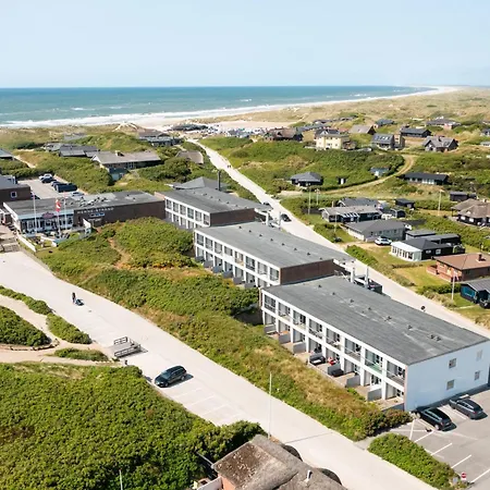 Dejlig Til 4 Personer Pa 1 Sal Sj3229 * Henne Strand
